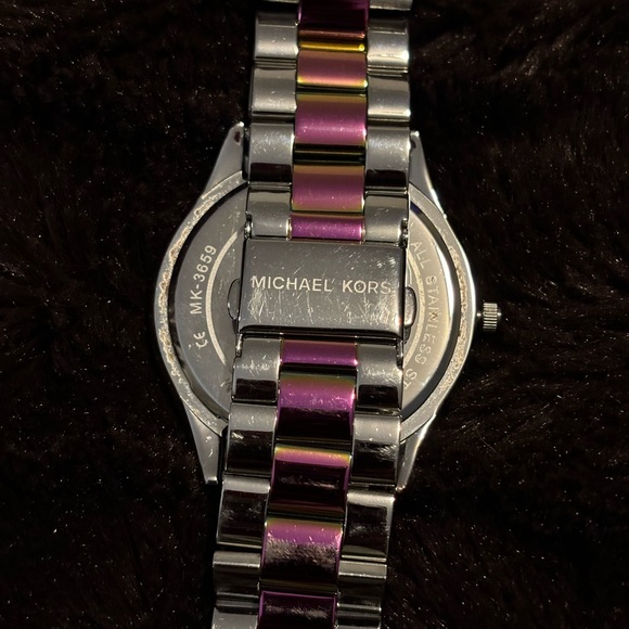 Michael Kors multicolored watch - Picture 2 of 3